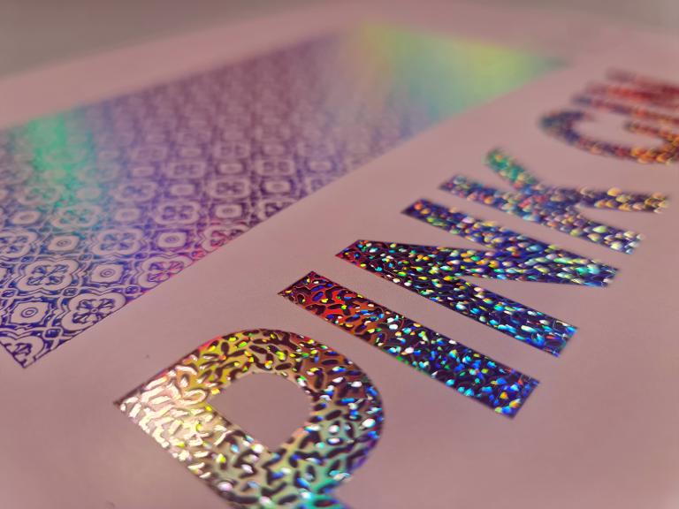 DDC-8000 Application - Glitter Foil