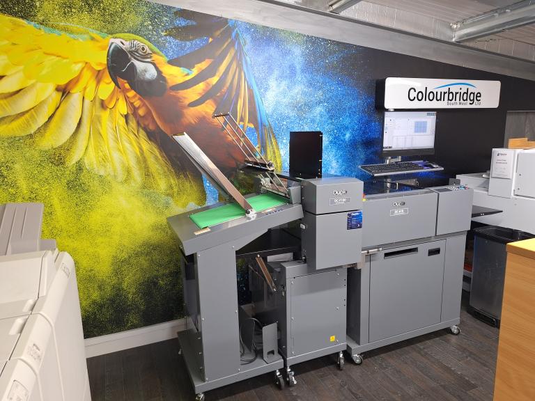 Colourbridge - DC-618 & F100 Folder